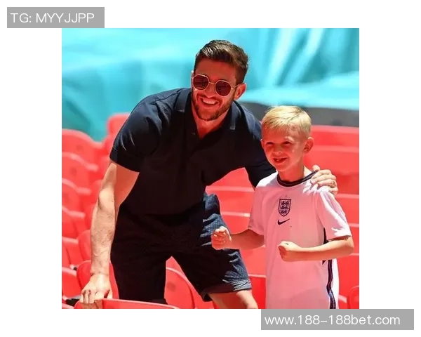 乔治妻子生日聚会合影多位球员太太同框展现友谊与魅力